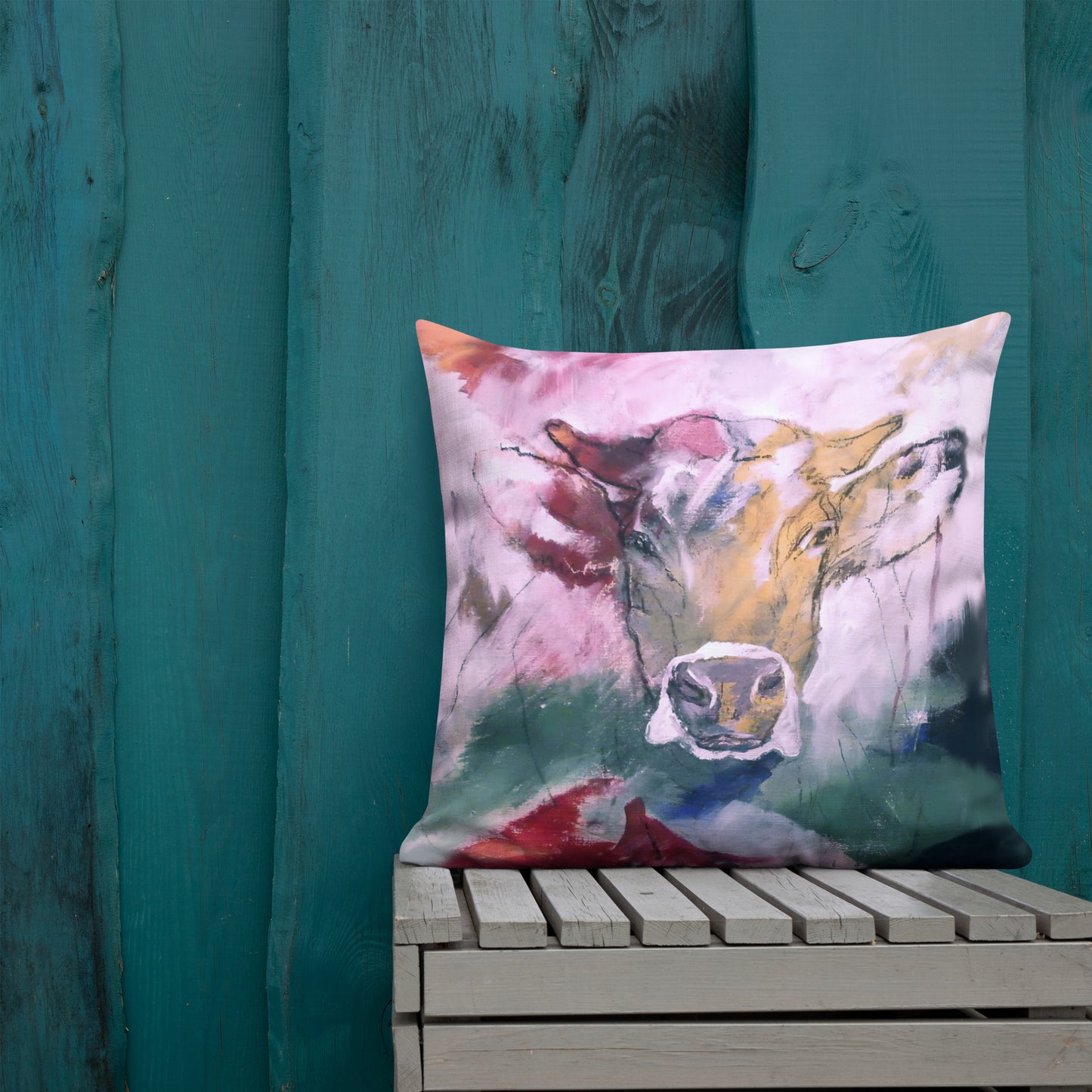 Animal cushions in a frenzy of colour: "Berta" the cow and "Otto" the marmot